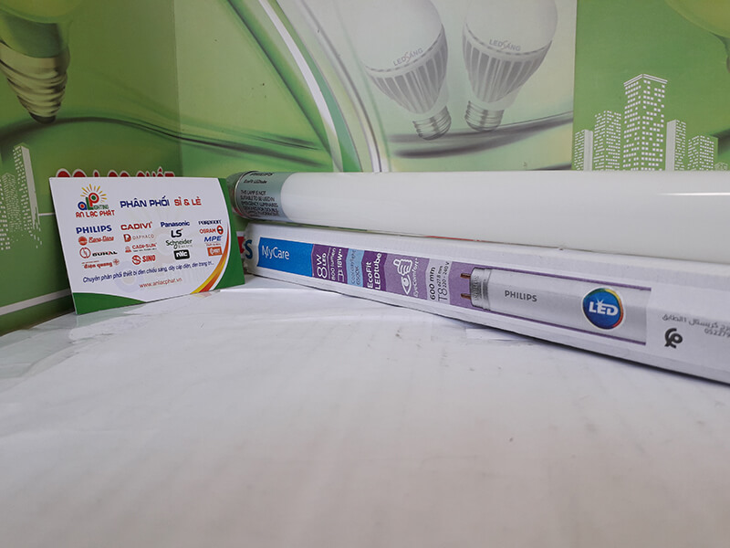 Đèn Philips chính hãng 8w Ecofit 600mm thay thế bóng huỳnh quang