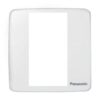 Mặt công tắc vuông cho 3 thiết bị Panasonic Minerva WMT7813